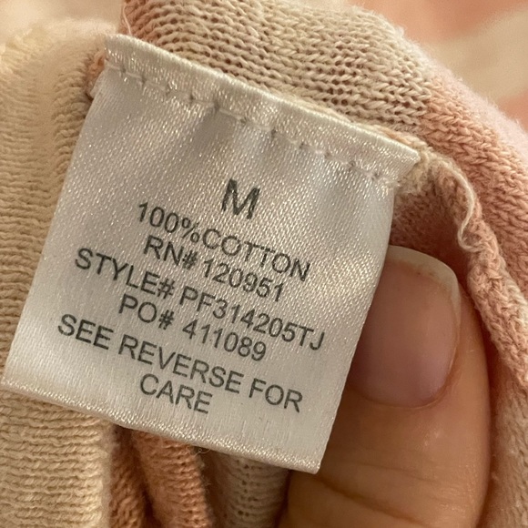 2 for $20. Pink rose sweater, sz medium, 3/4 length sleeves - Picture 3 of 5